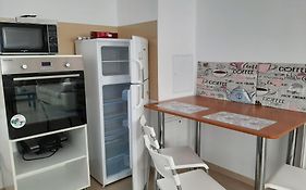 Arad Chic Apartament Uta